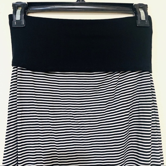 MAX STUDIO•striped maxi skirt - Picture 4 of 6